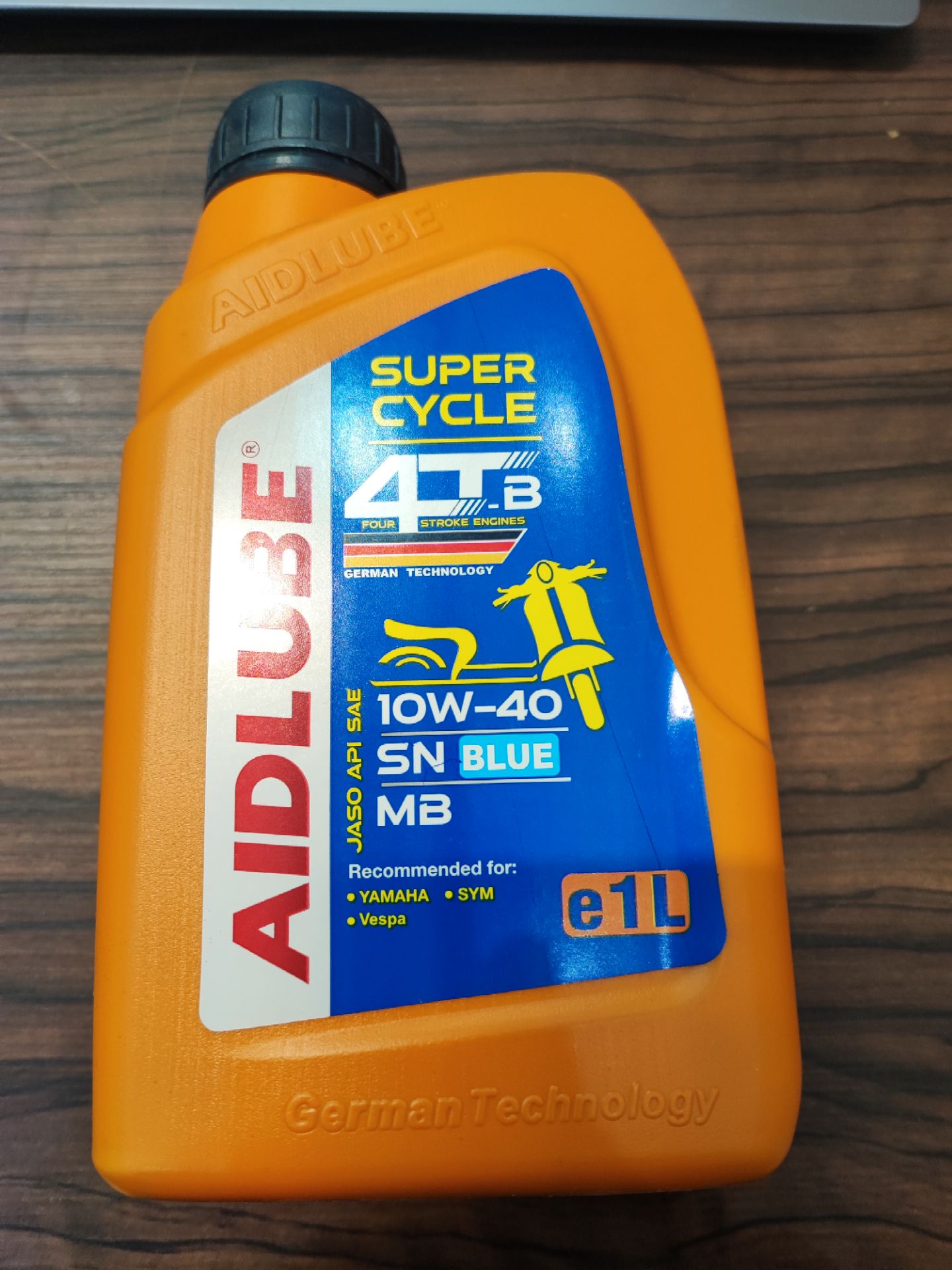 روغن موتور 10W40مخصوص موتور های اسکوتر(اتومات)ایدلوب نیمه سنتتیک تحت لیسانس آلمان